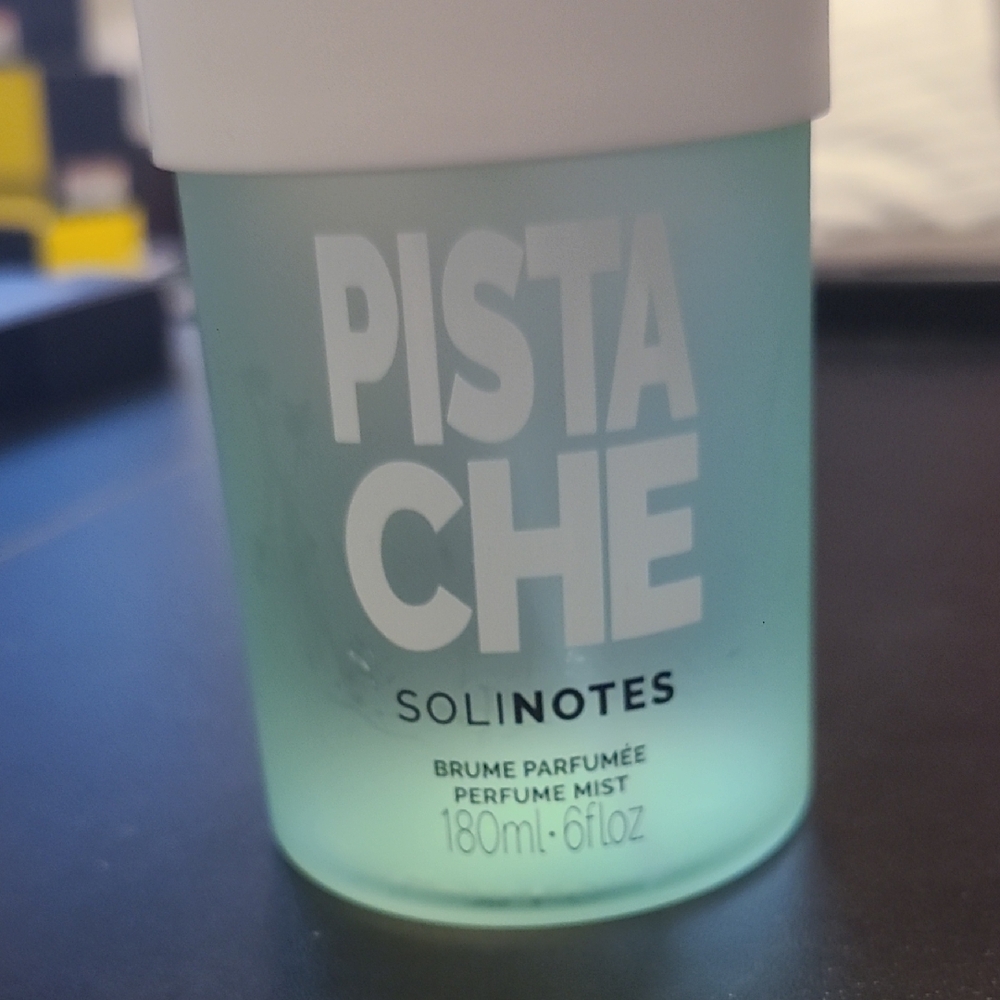 Pistache Perfume Mist - Green - Picture 3 of 3
